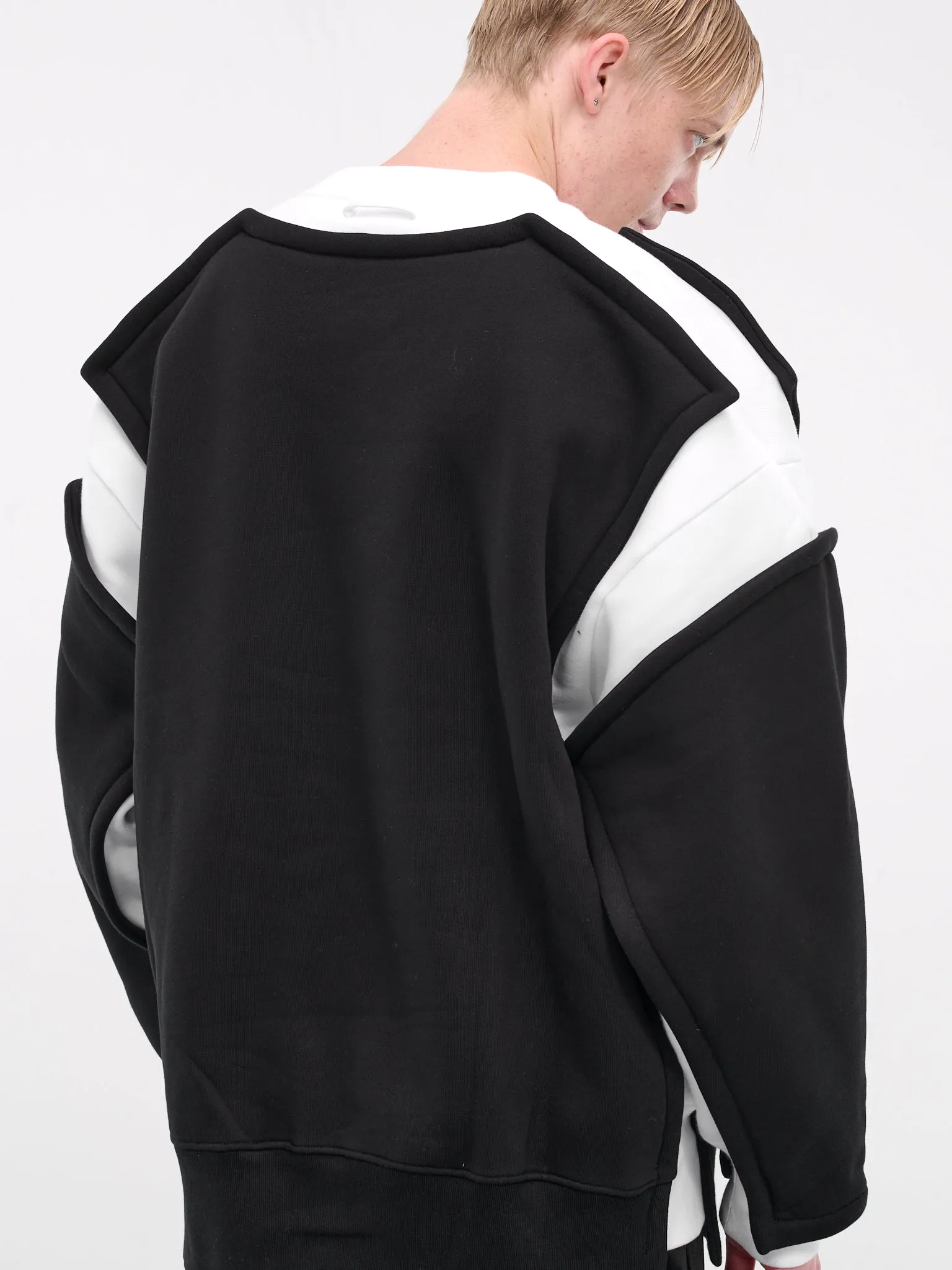 Petit Grand Sweatshirt (24-30-F-SW040-J057-WHITE-BLACK)